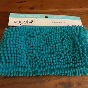 Yoobi Zip pouch